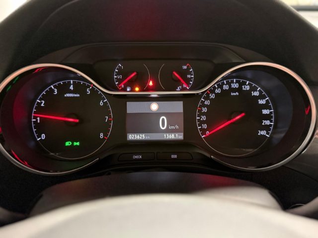 OPEL Crossland X usata, con Controllo automatico clima