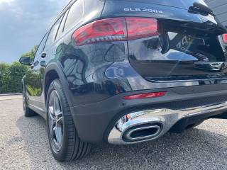 MERCEDES-BENZ GLB 200 usata, con Climatizzatore