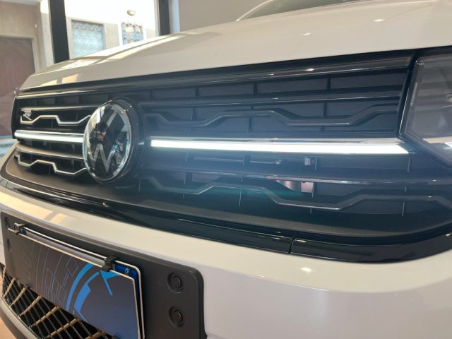 VOLKSWAGEN T-Cross usata, con Autoradio