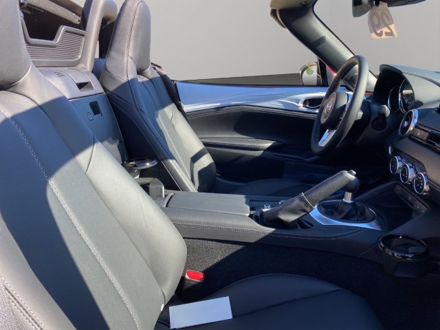 MAZDA MX-5 usata, con Riconoscimento dei segnali stradali