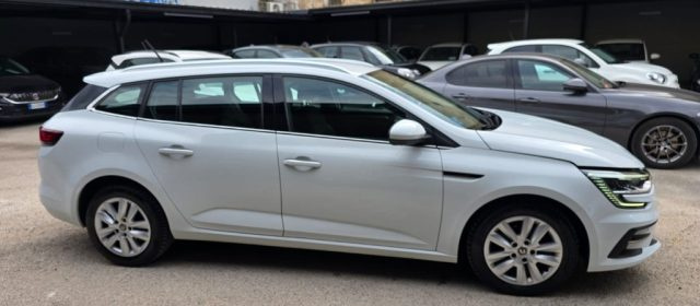 RENAULT Megane usata, con Climatizzatore