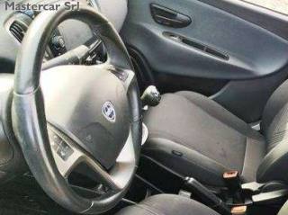 LANCIA Ypsilon usata, con Autoradio