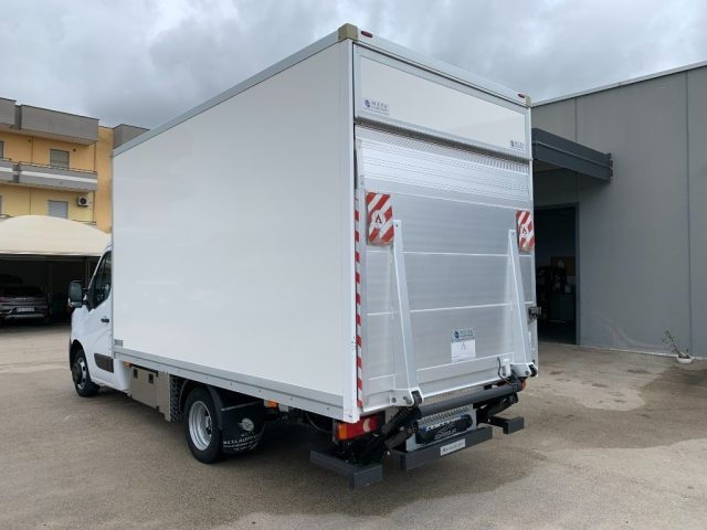 RENAULT Master usata, con Autoradio