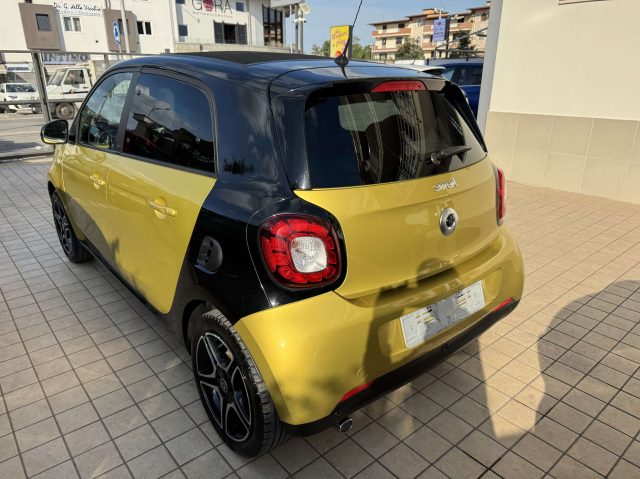 SMART ForFour usata, con USB