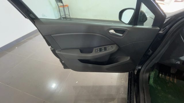 RENAULT Clio usata, con Servosterzo