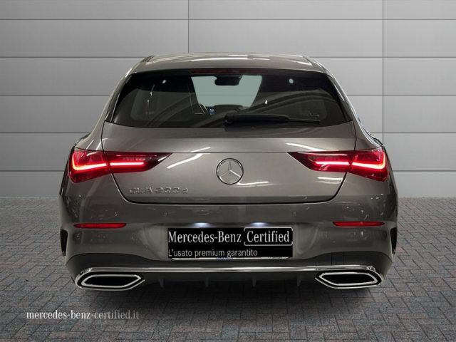 MERCEDES-BENZ CLA 200 usata, con Alzacristalli elettrici