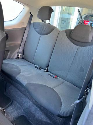 TOYOTA Aygo usata 12