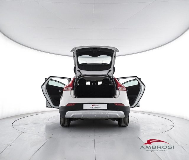 VOLVO V40 Cross Country usata 6