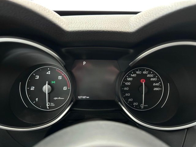 ALFA ROMEO Stelvio usata, con Chiusura centralizzata
