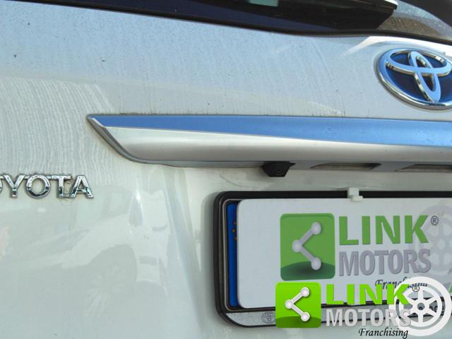 TOYOTA Yaris usata, con ESP