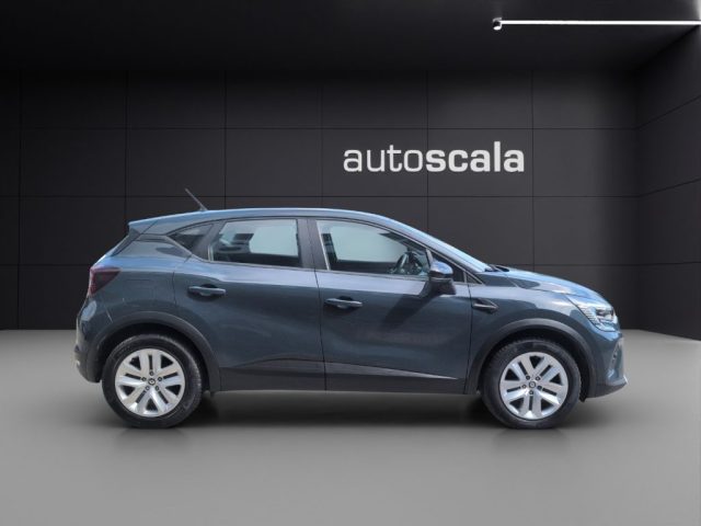 RENAULT Captur usata, con Autoradio