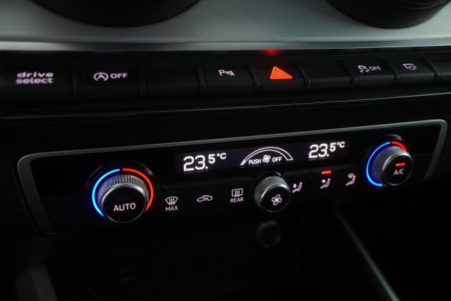 AUDI Q2 usata 18