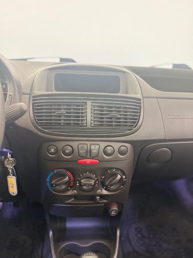 FIAT Punto usata 13