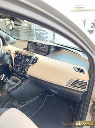 LANCIA Ypsilon usata, con Park Distance Control