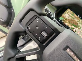 LAND ROVER Defender usata, con Fari LED