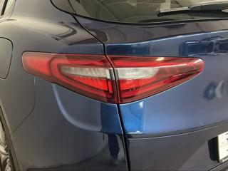 ALFA ROMEO Stelvio usata, con Specchietti laterali elettrici