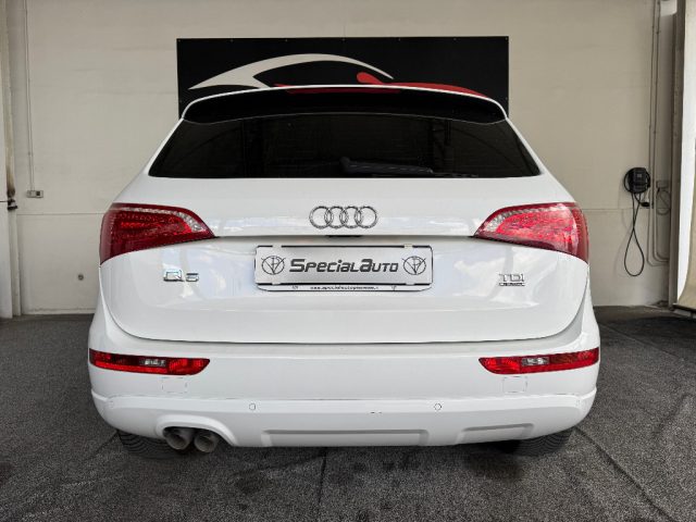 AUDI Q5 usata, con Sensori di parcheggio posteriori