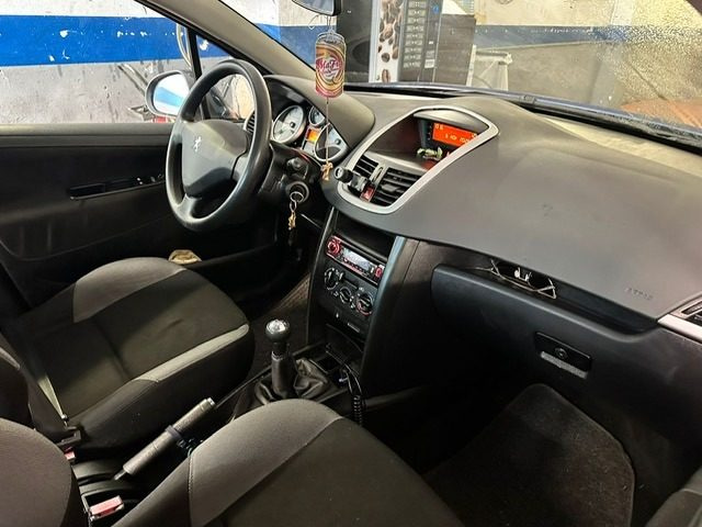 PEUGEOT 207 usata, con Fendinebbia
