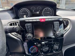 LANCIA Ypsilon usata, con Controllo trazione