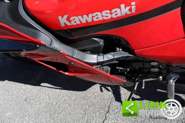 KAWASAKI GPz 1000 RX usata 9