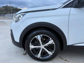 PEUGEOT 3008 usata, con Fendinebbia