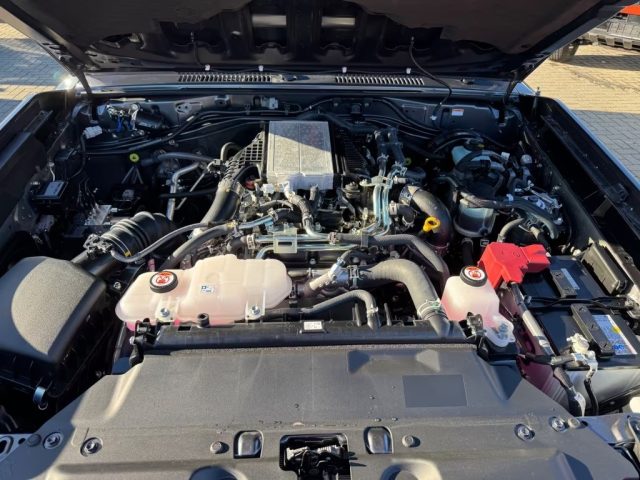 TOYOTA Land Cruiser usata, con Sedili riscaldati