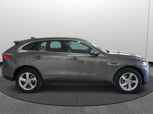 JAGUAR F-Pace usata, con Sistema di navigazione