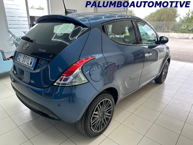 LANCIA Ypsilon usata, con Autoradio