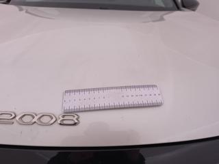 PEUGEOT 2008 usata, con Luci diurne