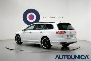 VOLKSWAGEN Passat Variant usata, con Park Distance Control
