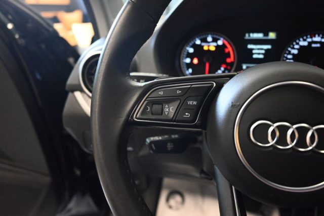 AUDI Q2 usata 220