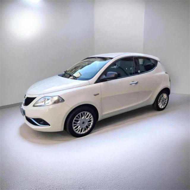 LANCIA Ypsilon usata, con ABS