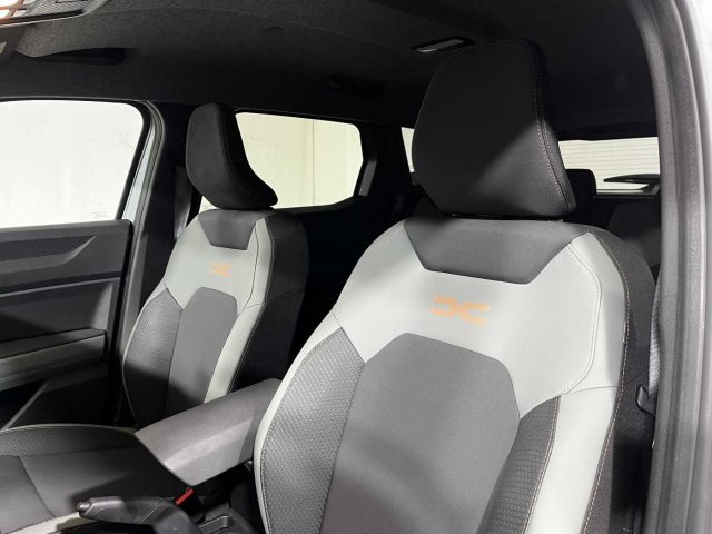 DACIA Duster usata, con Sensori di parcheggio posteriori