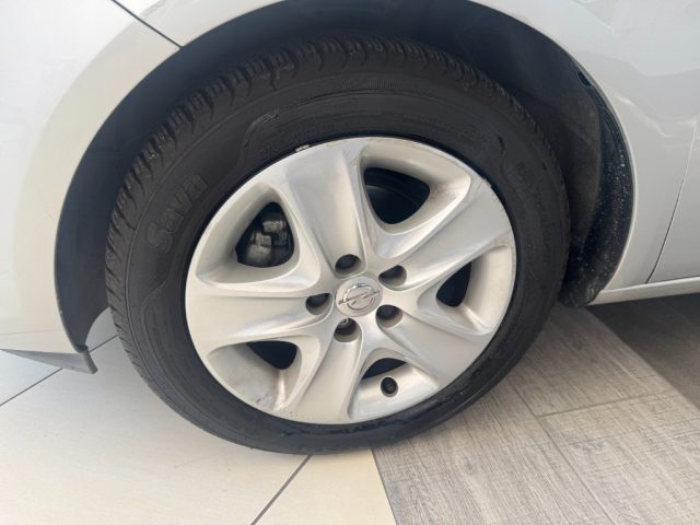 OPEL Meriva usata, con Airbag testa