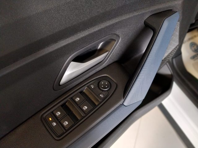 DACIA Duster usata, con USB