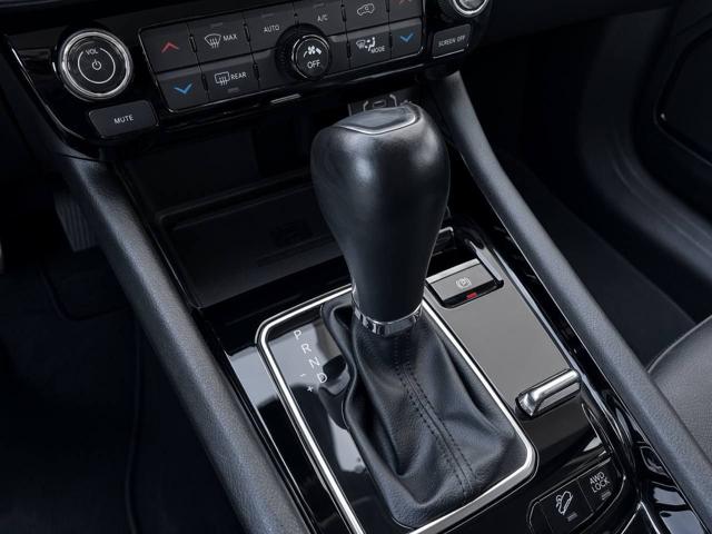 JEEP Compass usata, con Sedile posteriore sdoppiato