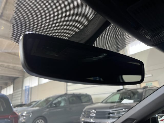 MERCEDES-BENZ GLA 200 usata, con Park Distance Control