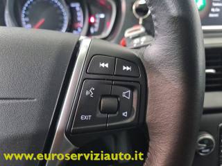 VOLVO V40 Cross Country usata 24