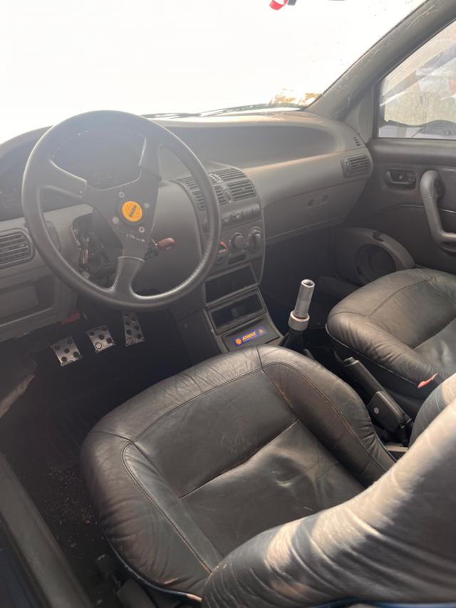 FIAT Punto usata 11