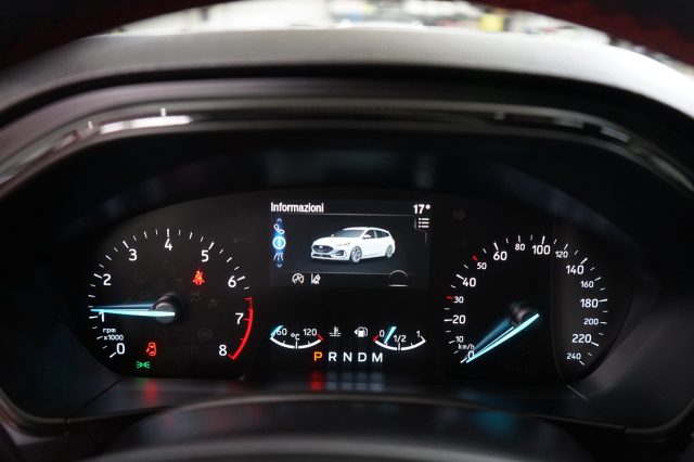 FORD Focus usata, con Sensori di parcheggio posteriori