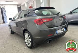ALFA ROMEO Giulietta usata, con Autoradio