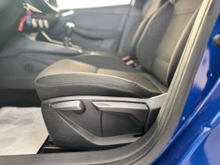 RENAULT Clio usata, con Volante in pelle