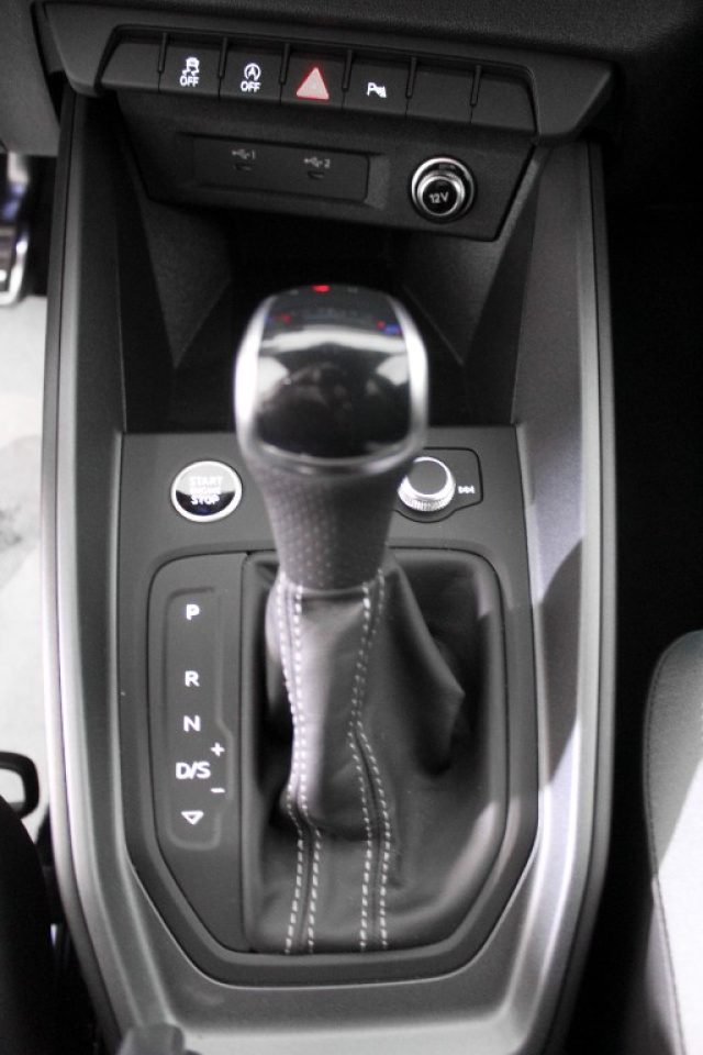 AUDI A1 usata, con Autoradio