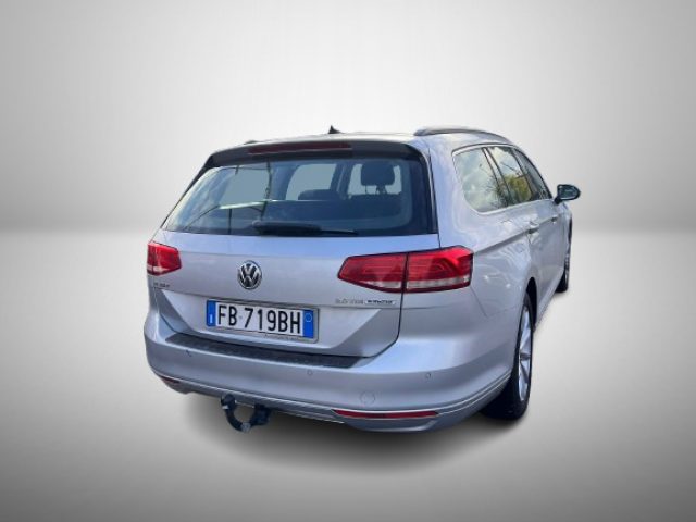 VOLKSWAGEN Passat usata, con Airbag