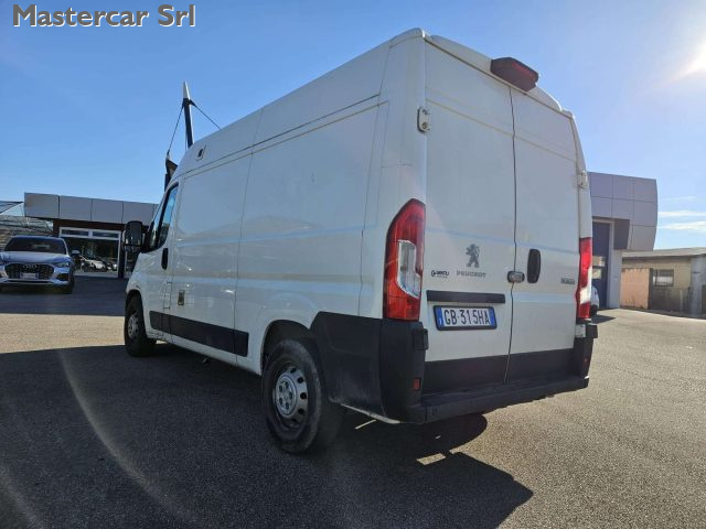 PEUGEOT Boxer usata, con Alzacristalli elettrici