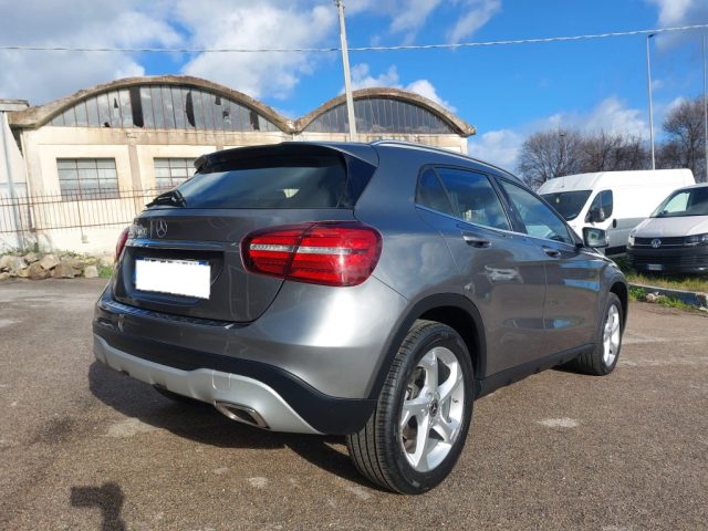 MERCEDES-BENZ GLA 200 usata 5
