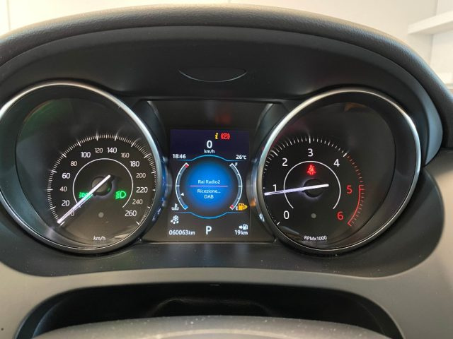 JAGUAR E-Pace usata, con Servosterzo