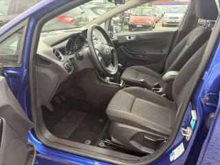 FORD Fiesta usata, con Autoradio