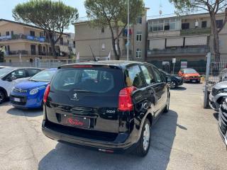 PEUGEOT 5008 usata, con Autoradio