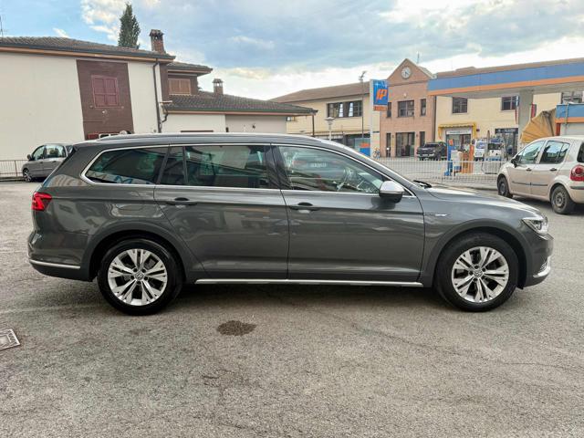 VOLKSWAGEN Passat usata, con Cerchi in lega